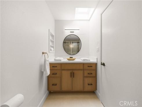 4181 Sandburg Way, Irvine, CA