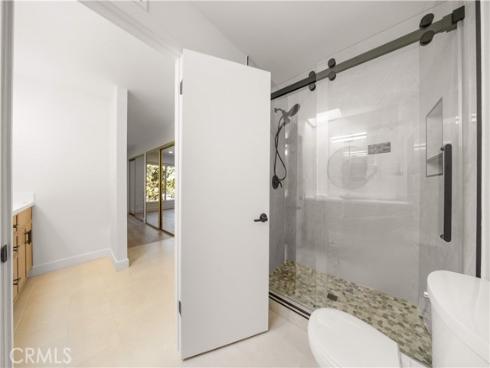 4181 Sandburg Way, Irvine, CA