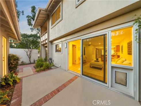 4181 Sandburg Way, Irvine, CA