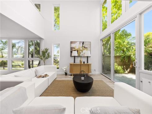 4181 Sandburg Way, Irvine, CA