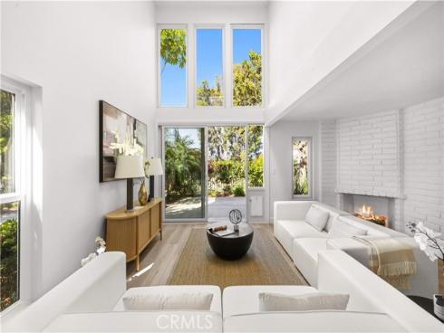 4181 Sandburg Way, Irvine, CA