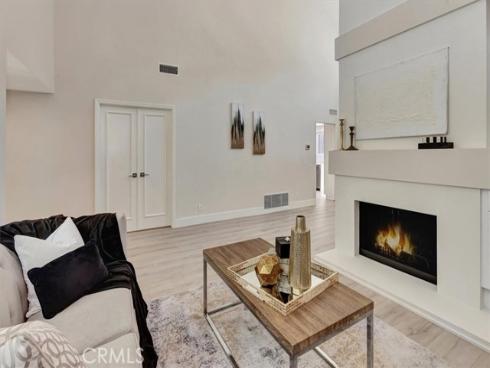 54 E Chardonnay , Irvine, CA