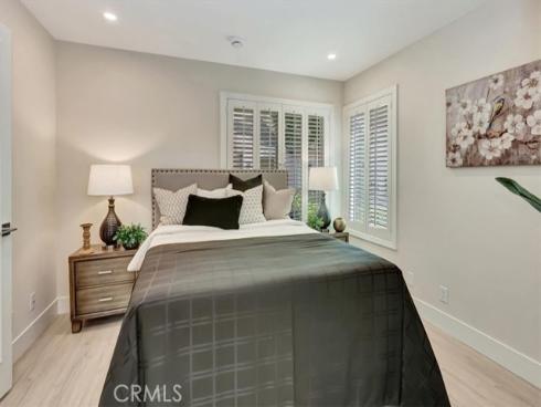 54 E Chardonnay , Irvine, CA