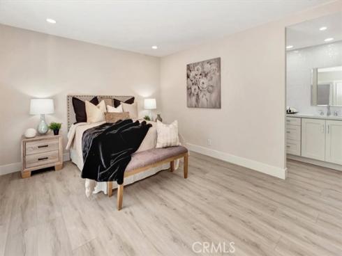54 E Chardonnay , Irvine, CA