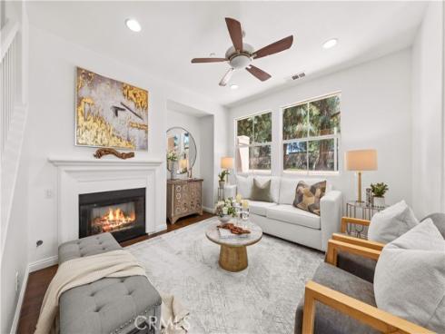 40 Trailing Vine , Irvine, CA