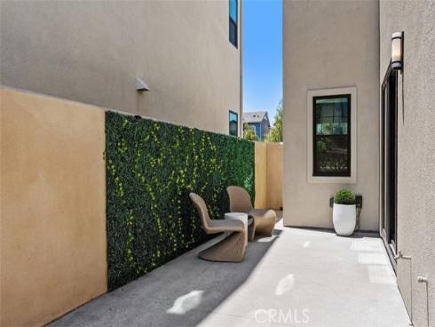 121 Bosal , Irvine, CA