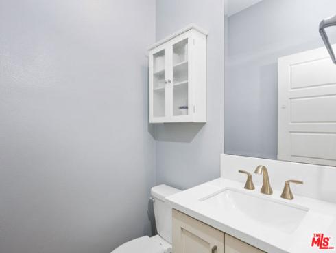 116 Catalyst , Irvine, CA
