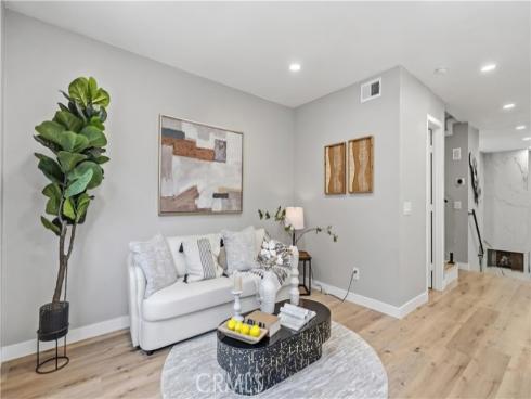 7 Sunup , Irvine, CA