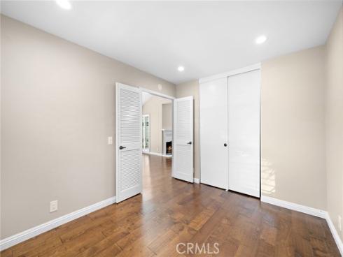 12 Nutwood , Irvine, CA