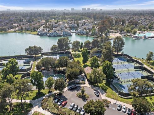 12  Nutwood  , Irvine, CA