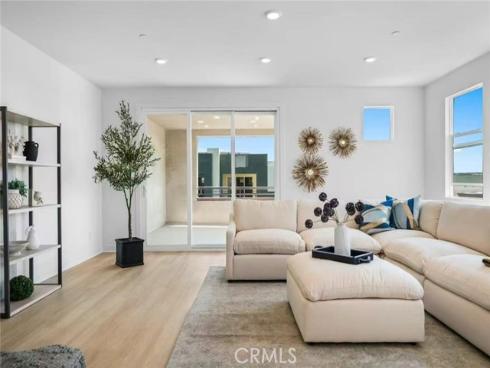 303 Baluster , Irvine, CA