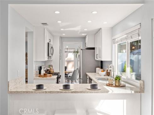 15 Bluecoat , Irvine, CA