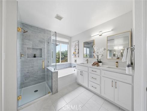 6  Bowie  , Irvine, CA