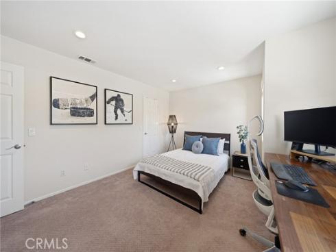 6  Bowie  , Irvine, CA