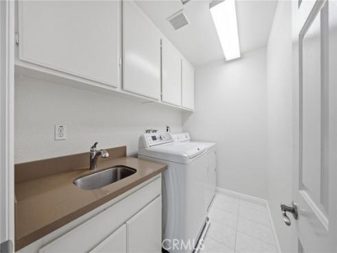 6  Bowie  , Irvine, CA