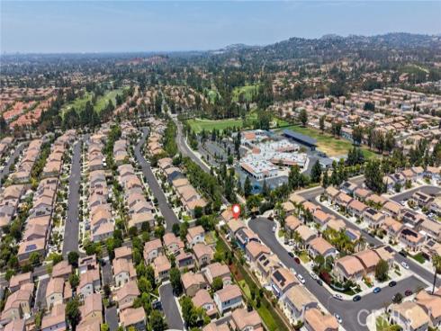 6  Bowie  , Irvine, CA