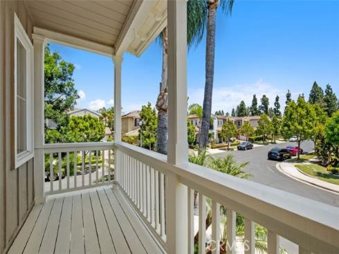 9 Petaluma , Irvine, CA