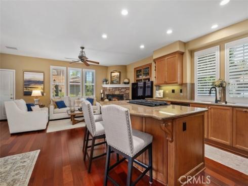 9 Petaluma , Irvine, CA