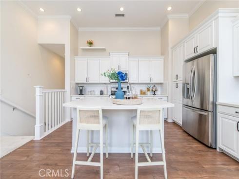 68 Rose Arch , Irvine, CA