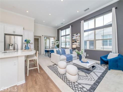 68 Rose Arch , Irvine, CA