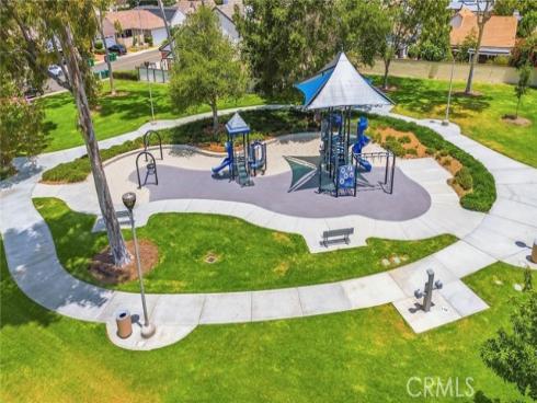 64 Bennington , Irvine, CA