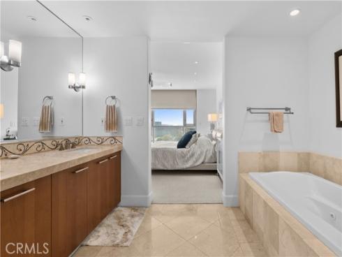5104 Scholarship , Irvine, CA