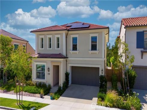 63 Longchamp , Irvine, CA