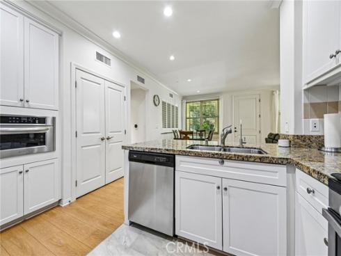 95 Mayfair , Irvine, CA
