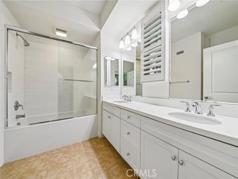 95 Mayfair , Irvine, CA