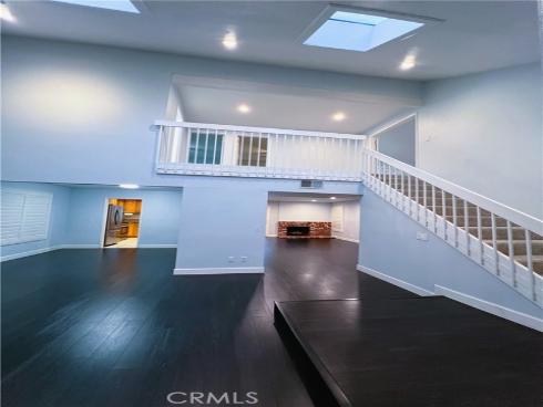 12 Colonial , Irvine, CA