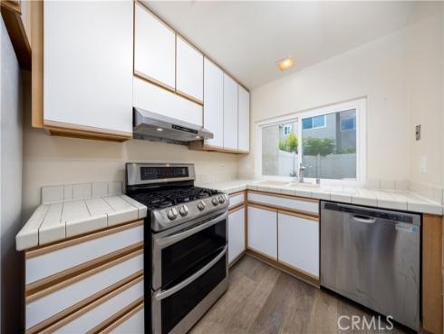 34 Elksford 3 Avenue, Irvine, CA