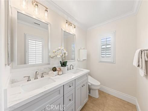 77  Canyoncrest  , Irvine, CA