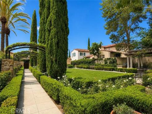 77  Canyoncrest  , Irvine, CA