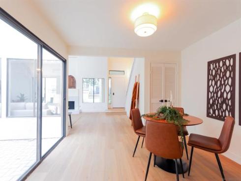 10  Morena  8 , Irvine, CA