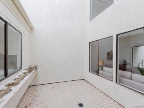 10  Morena  8 , Irvine, CA