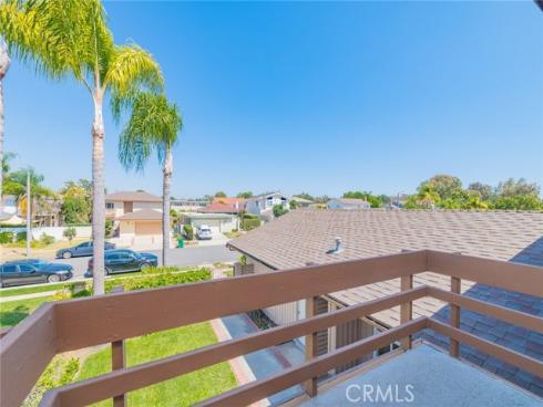 15 Butler , Irvine, CA