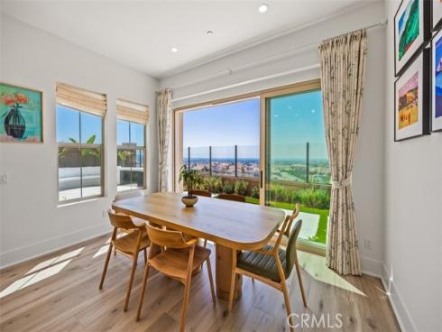 135 Oakstone , Irvine, CA