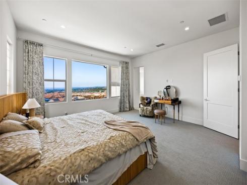 135 Oakstone , Irvine, CA