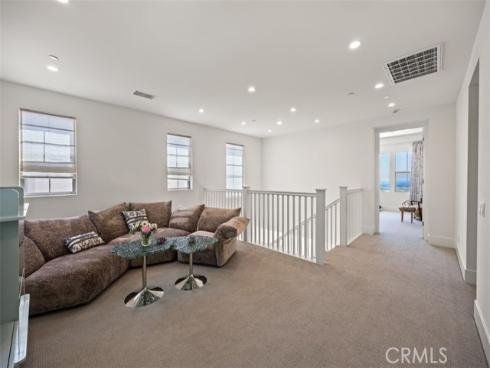 135 Oakstone , Irvine, CA