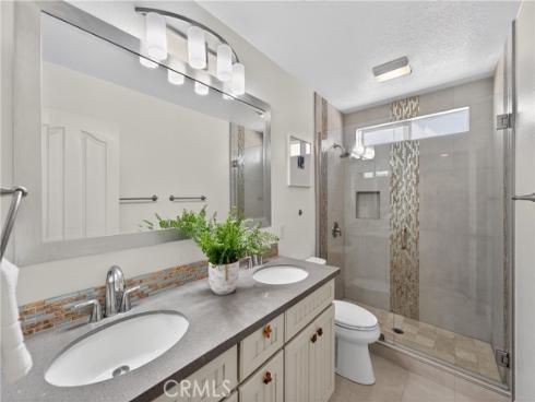 23 Delano , Irvine, CA