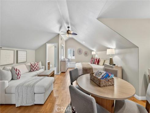 23 Delano , Irvine, CA