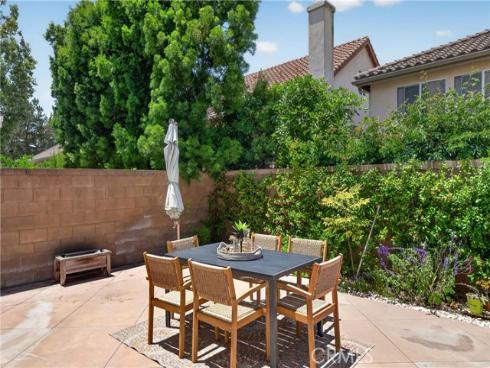23 Delano , Irvine, CA