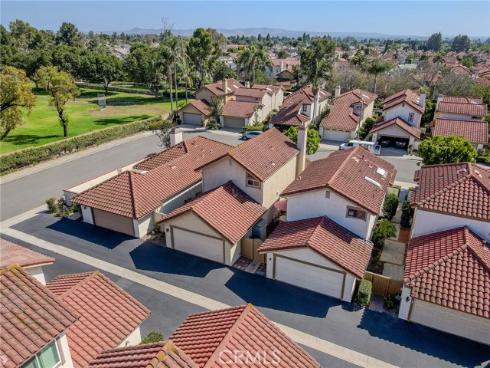 55 Fabriano , Irvine, CA
