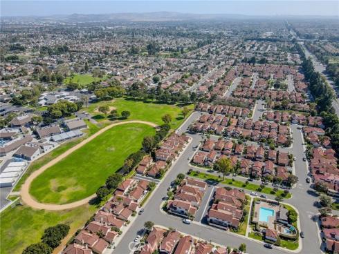55 Fabriano , Irvine, CA