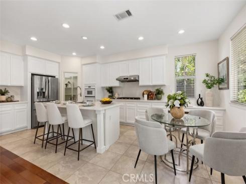 152 Treehouse , Irvine, CA