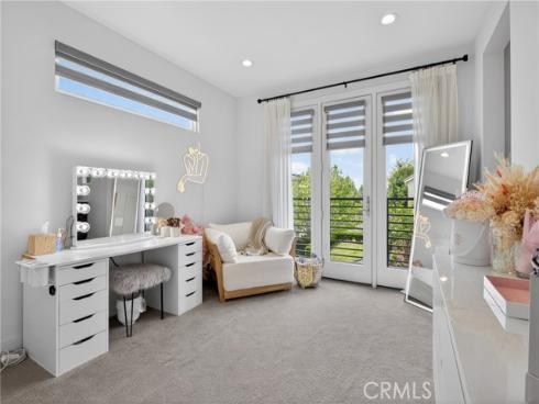61  Iluna  , Irvine, CA