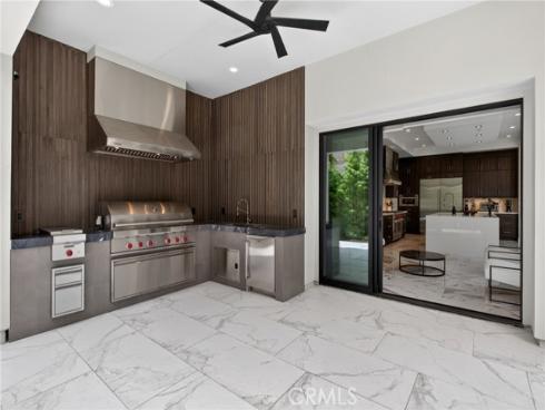 61  Iluna  , Irvine, CA