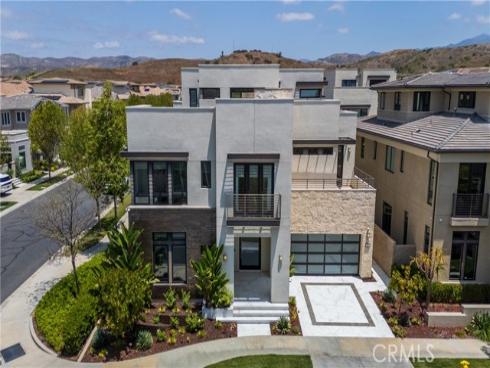 61  Iluna  , Irvine, CA
