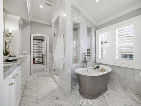 8 N Bayleaf , Irvine, CA