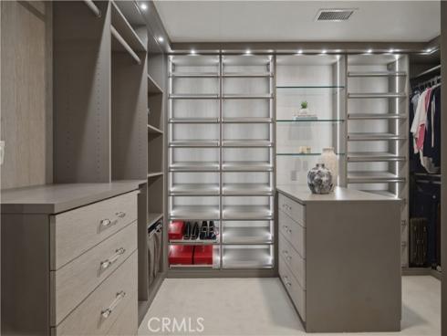 8 N Bayleaf , Irvine, CA